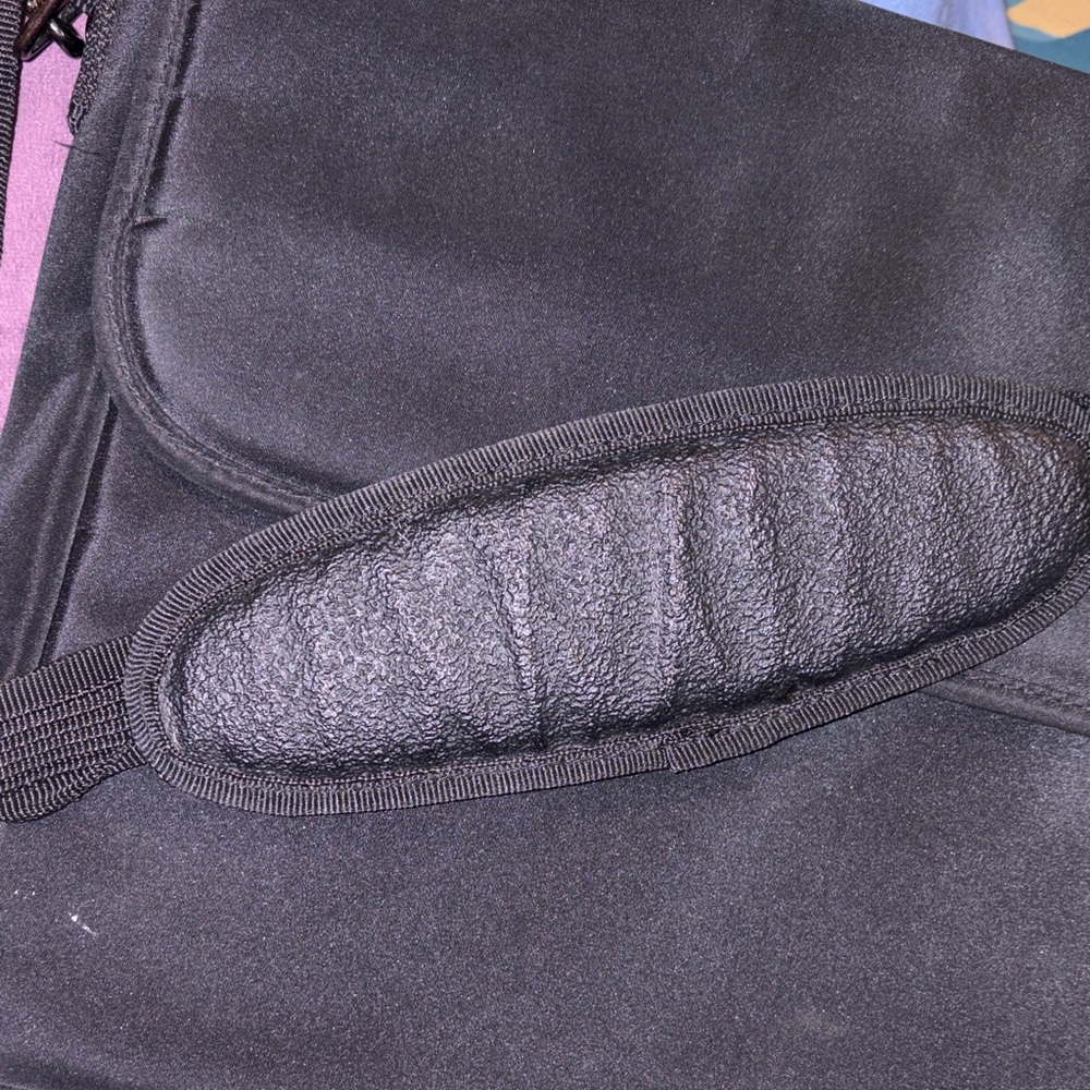 Classic Black Messenger Bag - Picture 9 of 9
